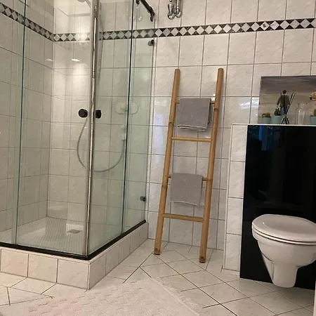 아파트 Ferienwohnung Am Bruhl Mit Terrasse Und Garten